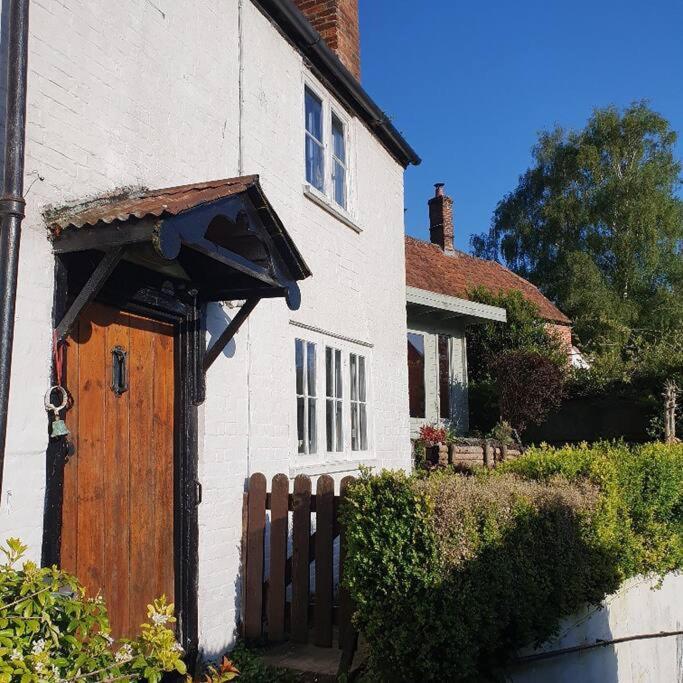 Priory Cottage 韦斯特伯里 外观 照片